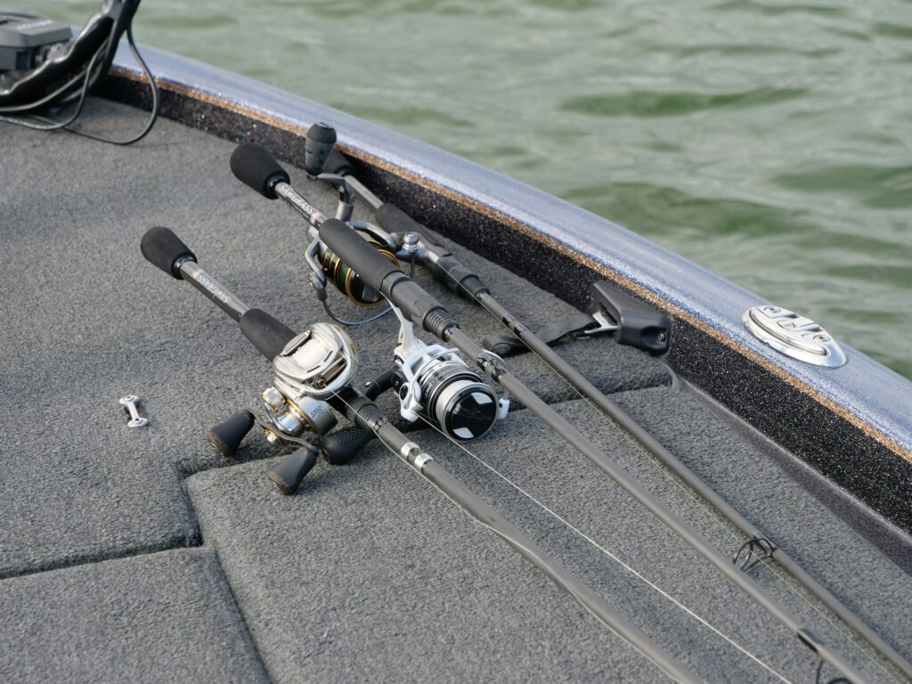 how to read a fish finder